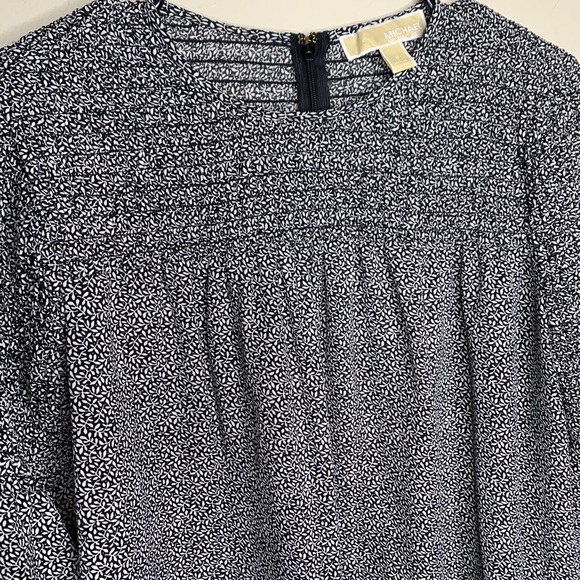 Michael Kors Long Sleeve - Picture 6 of 14